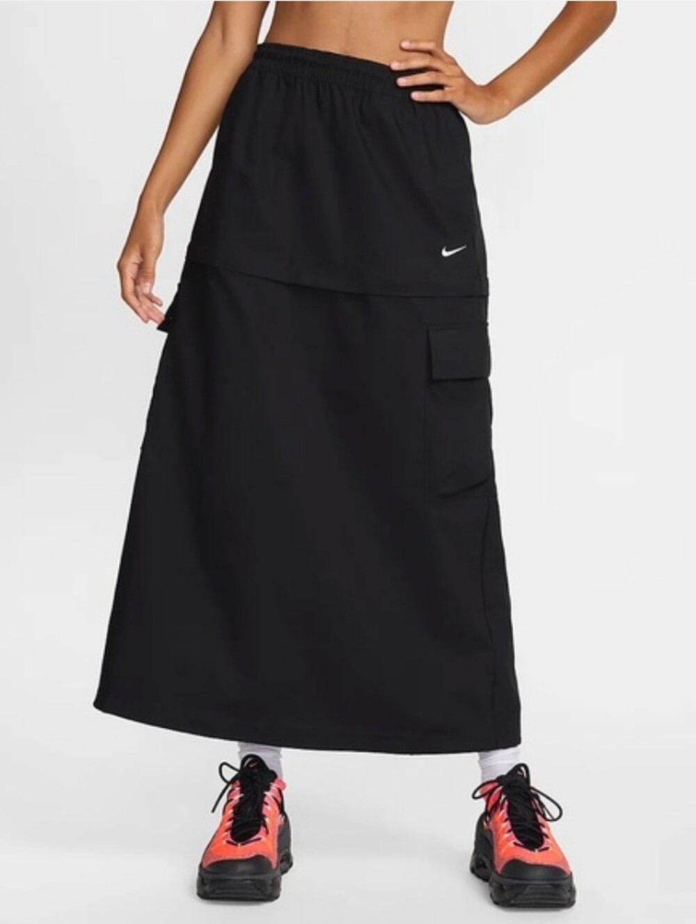 Nike Sportswear Essential Mid Rise Woven Cargo Midi Skirt